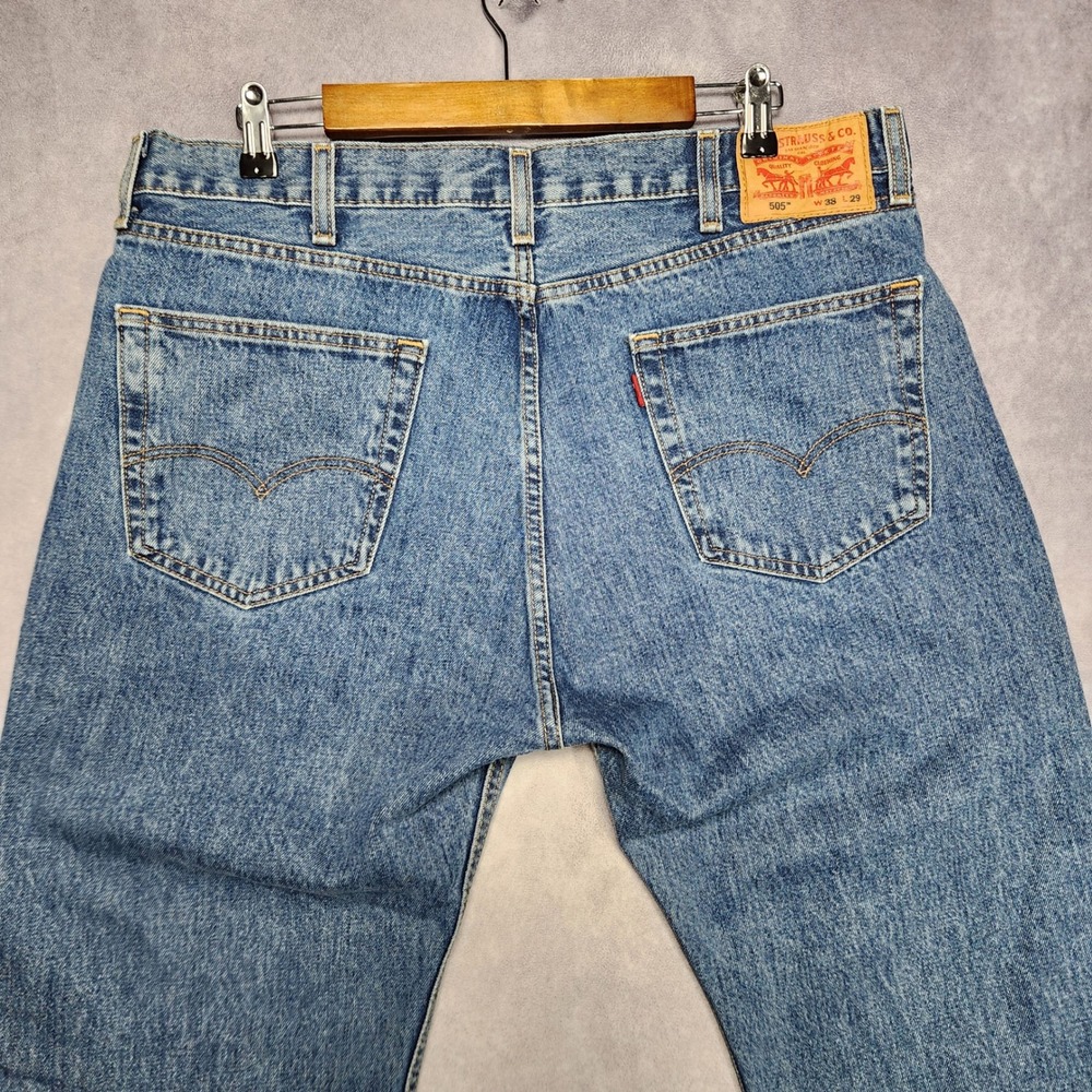Levi's 505 Regular‎ Fit Mens Jeans size 36 38x29 Blue Straight Leg Classic Denim